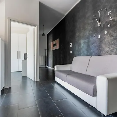 Red & Blu Apartments Desenzano del Garda Exterior photo